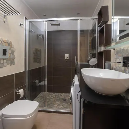 Apartment Incantevole Location Fronte