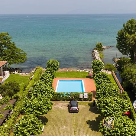 Incantevole Location Fronte Apartment Sirmione